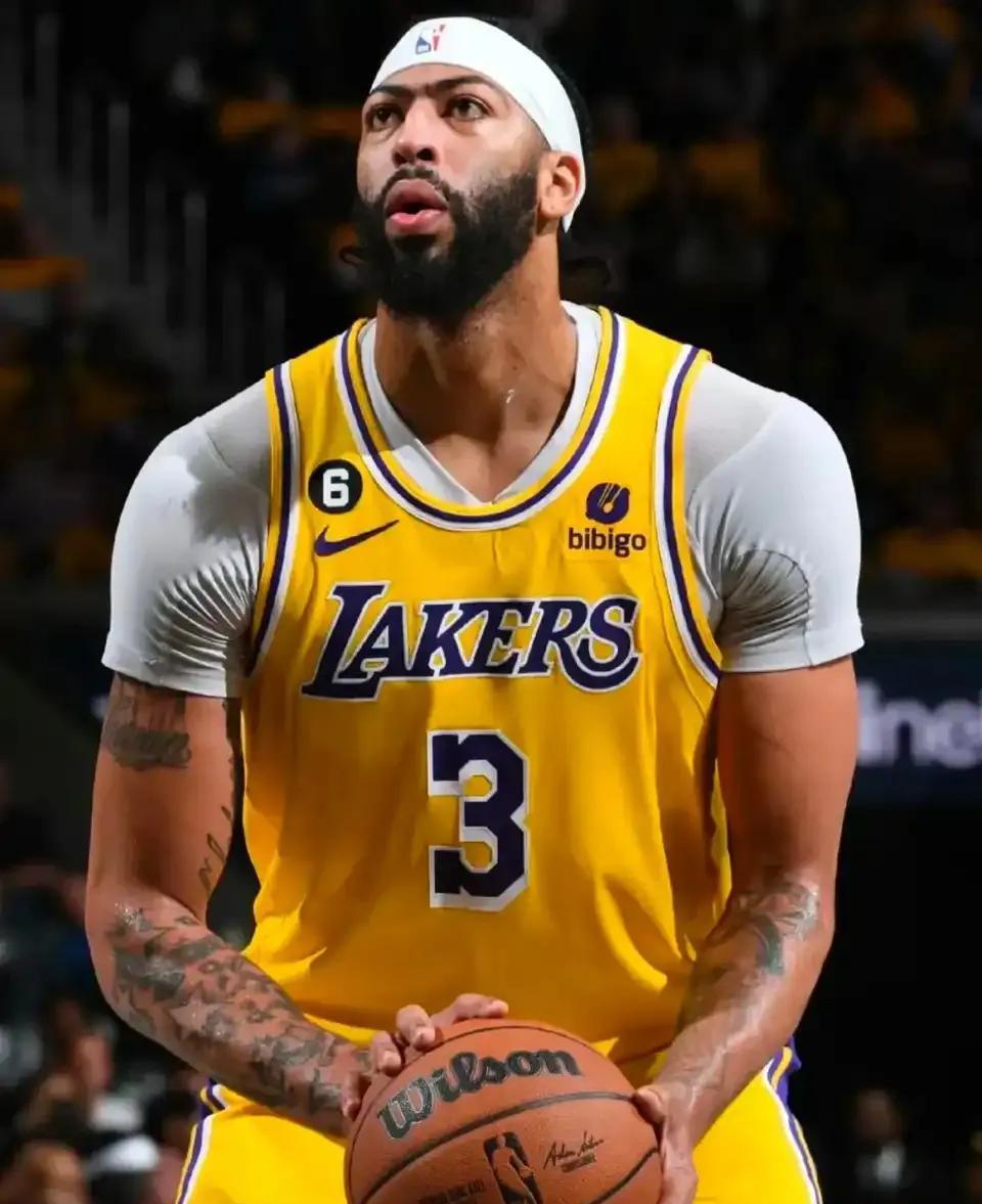  浓眉哥连续十五场比赛得分超过重返赛场，湖人不断突破！乐鱼体育官方网站