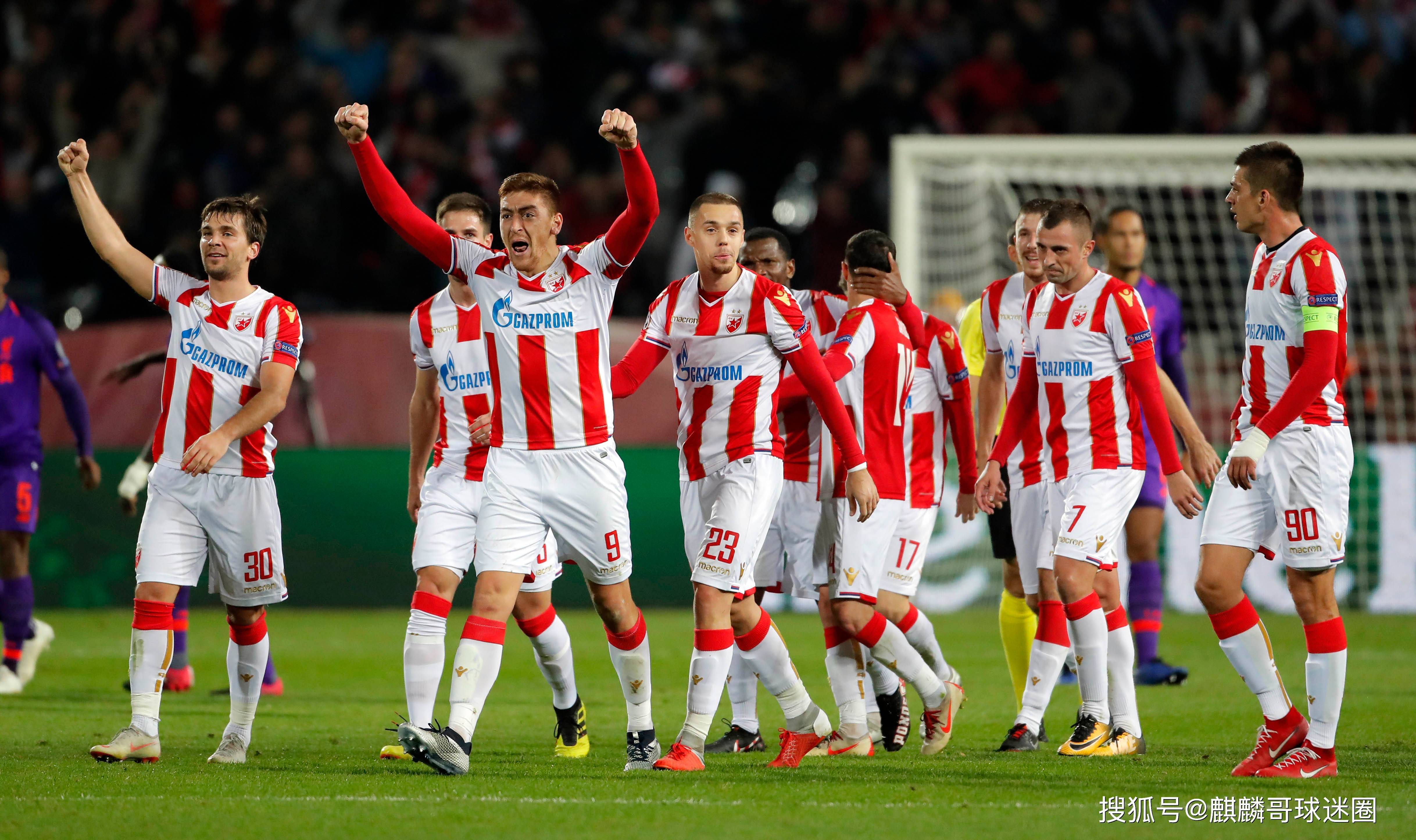 关于转折点费耶诺德绝杀压哨，荷甲今夜攻防权衡，引发热议，训练强度明显提升的信息乐鱼体育入口